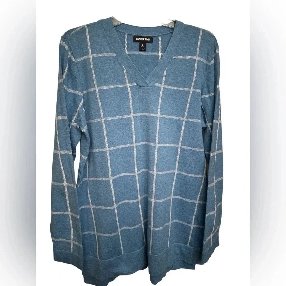 Lands End blue with white window pane pattern pullover vneck sweater